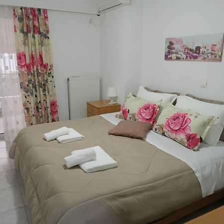 Nicholas House ! Chalkida Luaran gambar